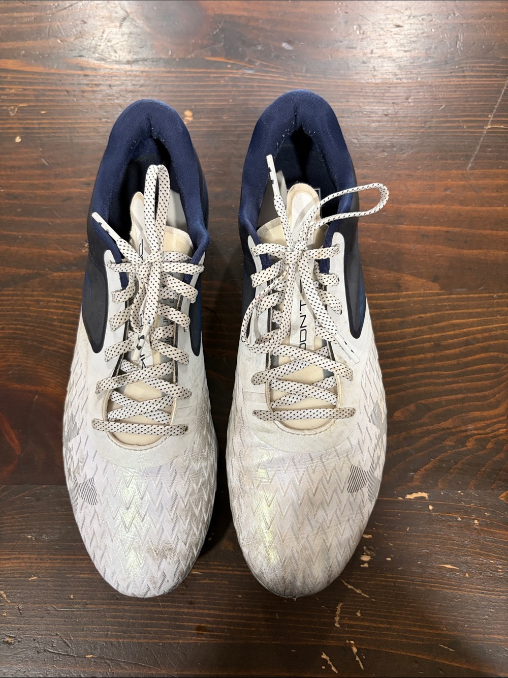 Under Armor White and Navy Don’t Blink UA Blur Athletic Shoes Size 10